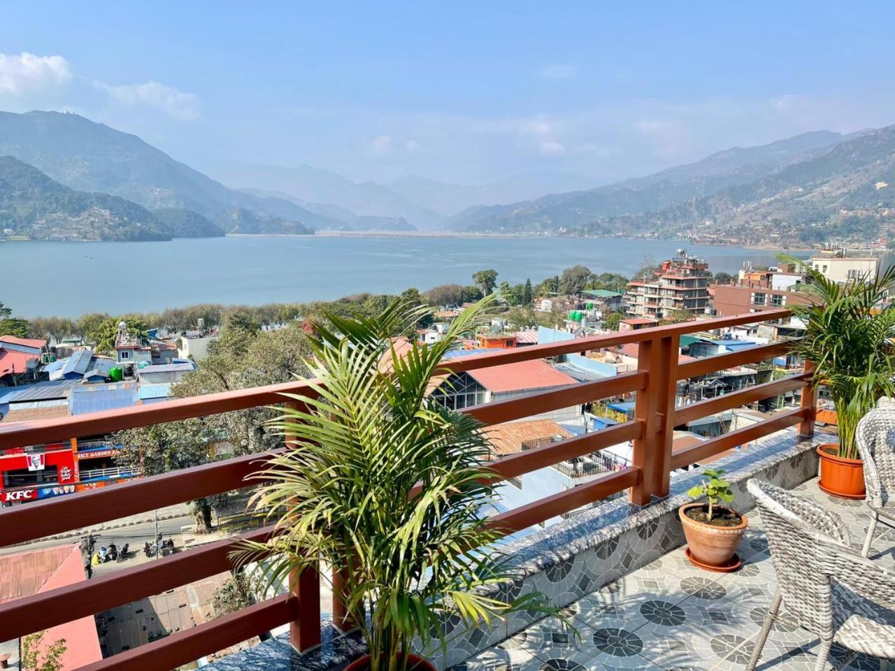Pokhara Alpine And Springs酒店 外观 照片