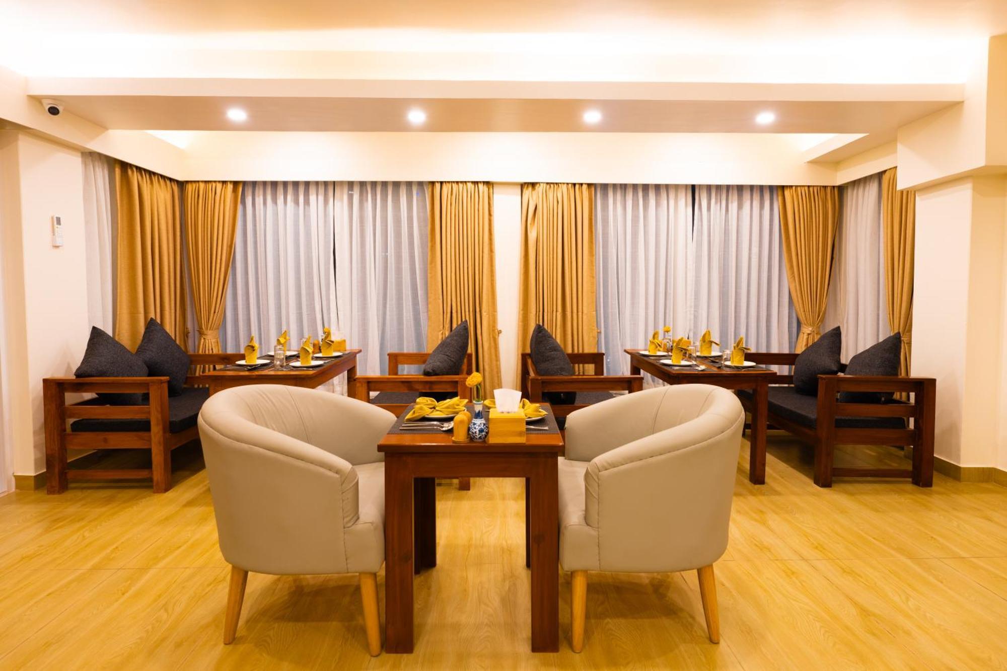 Pokhara Alpine And Springs酒店 外观 照片