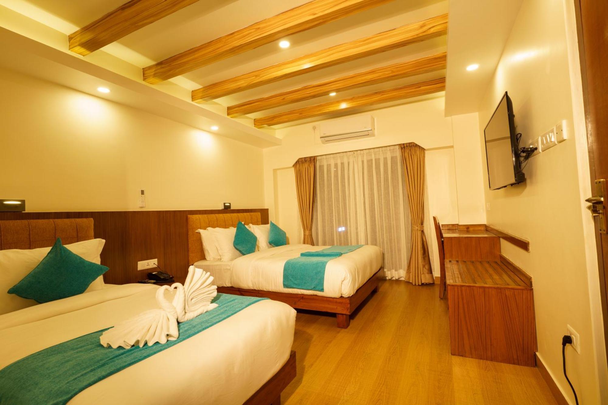 Pokhara Alpine And Springs酒店 外观 照片
